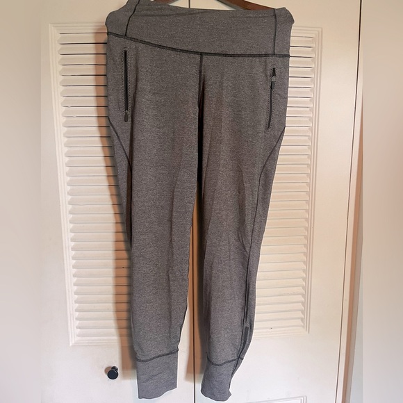 Lululemon Gray Legging Joggers Zipper Ankles Size 8 - Picture 1 of 5